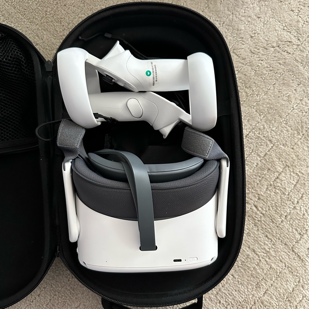 Pico Neo3 VR Headset